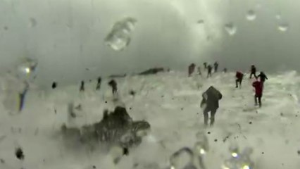 Des dizaines de personnes blessées par une explosion de vapeur sur le volcan Etna