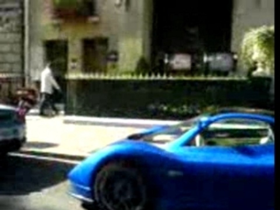 superbe caisse voiture de ouff a l hotel !!