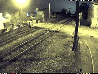 Flémalle : des jeunes déposent des pierres sur le rail