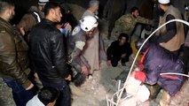 42 قتيلا وعشرات الجرحى في قصف جوي لمسجد في شمال سوريا