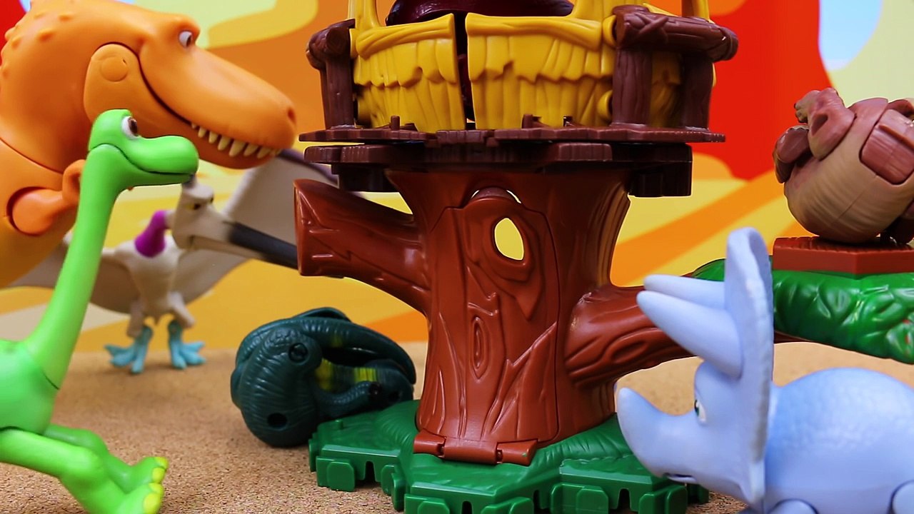 The Good Dinosaur Ramsey and Arlo with Sam and Thunderclap Open Hatch N Heroes Dinosaurs T