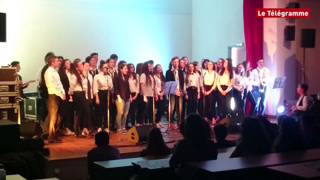 Enseignement catholique du Finistère. Grand rassemblement musical à Douarnenez