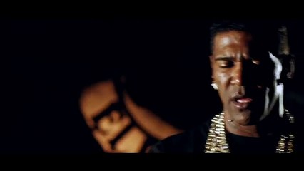 Omega el fuerte regala este adelanto de lo que sera su nuevo video TRAP MUSIC