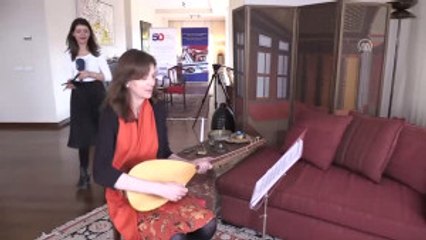 Avustralyalı Sefirenin Bağlama Tutkusu