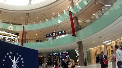 Little American Girl Hears Azan for the First Time