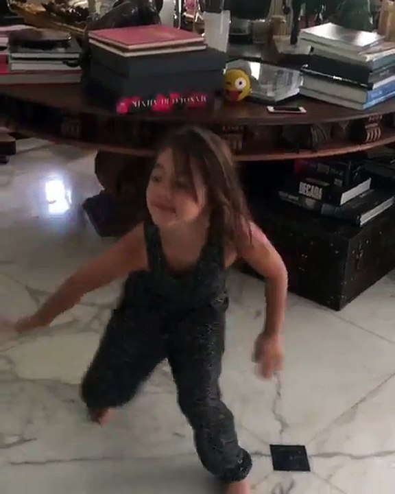 Hija de Vero Lozano