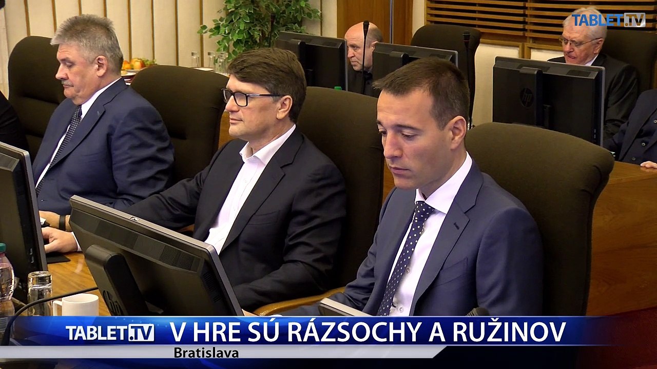 V HRE SU RAZSOCHY A RUZINOV