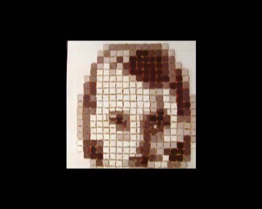Marguerite Duras en pixel-toasts