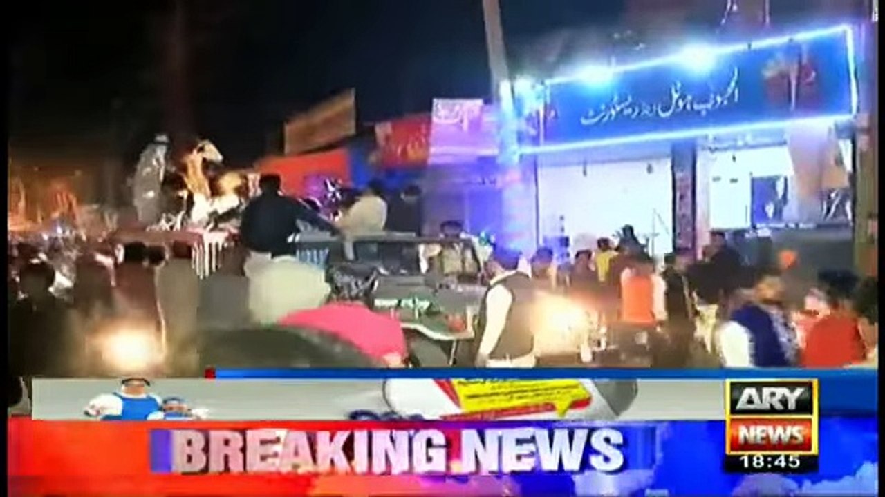 WATCH: Pakistani groom makes grand entry at his wedding ‘sitting’ on lion’s top