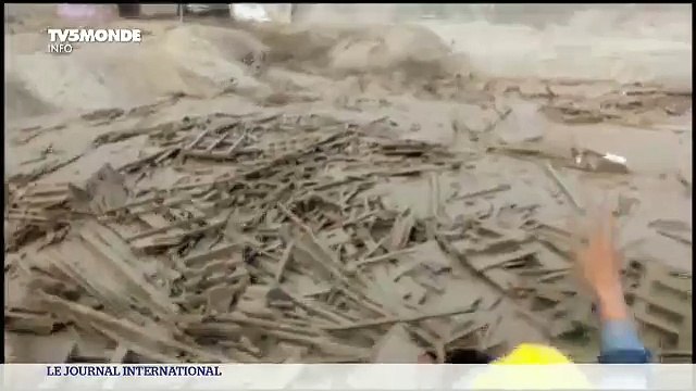 امرأة تنجو بأعجوبة من الطوفان في البيرو