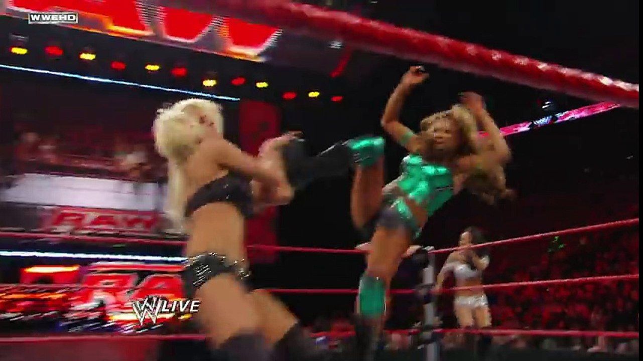 Eve, Kelly Kelly & Gail Kim vs. Maryse, Alicia & Katie Lea