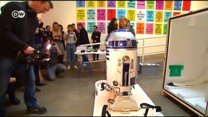 Hello, robot: el boom cibernético llega al museo | Euromaxx