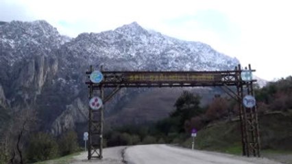 Spil Dağı'na Kar Yağdı