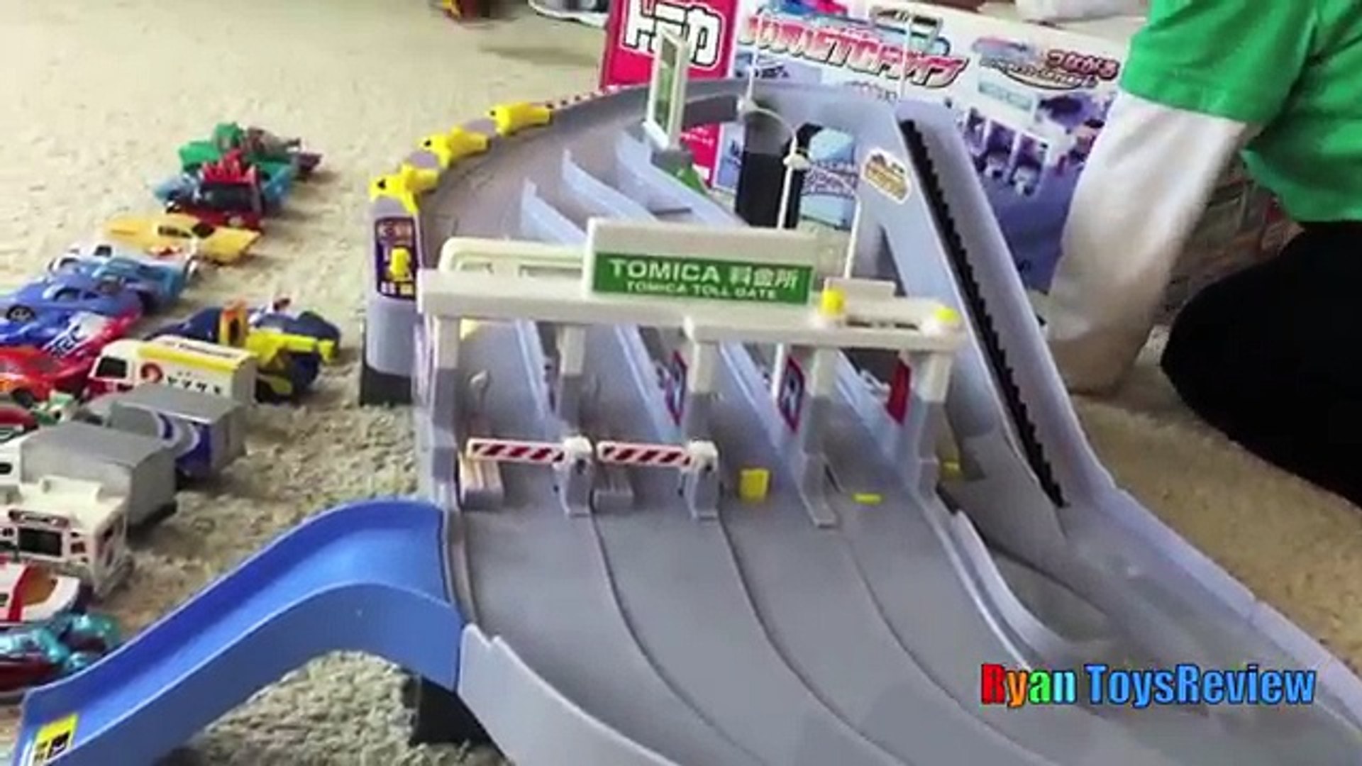 tomica highway busy drive
