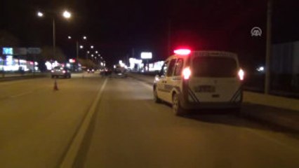 Hafif Ticari Araç, Otomobile Arkadan Çarptı: 1 Ölü