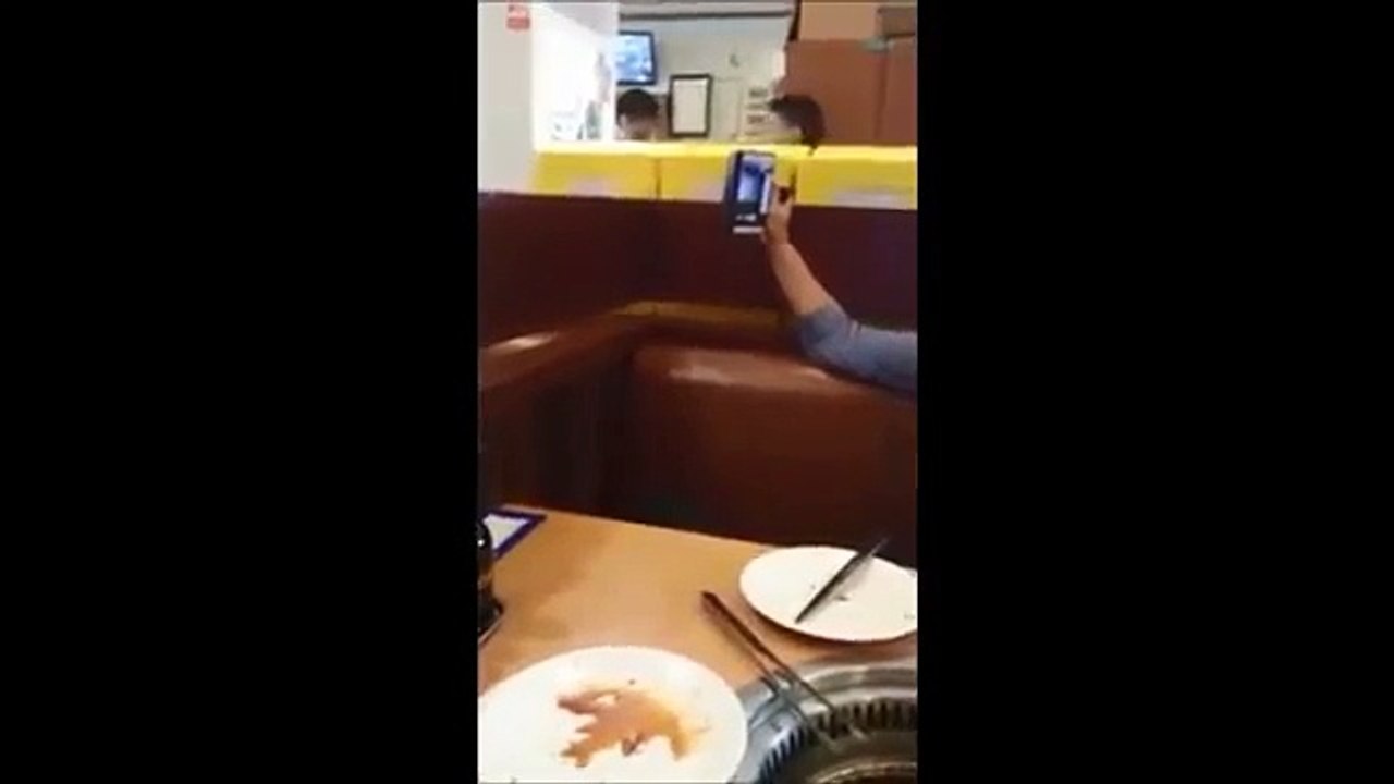 【閲覧注意】キチガイ万引き客と店員がマジケンカした結果・・