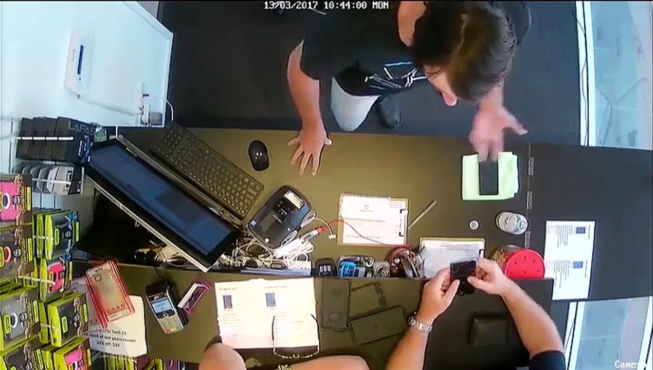 UN IPHONE EXPLOSE