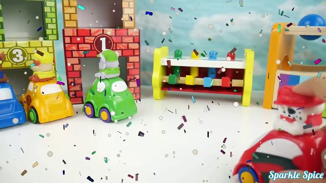 PEPPA PIG PAW PATROL COSTUMES SINGING 5 LITTLE MONKEYS JUMPING ON THE BED NURSERY RHYME WI