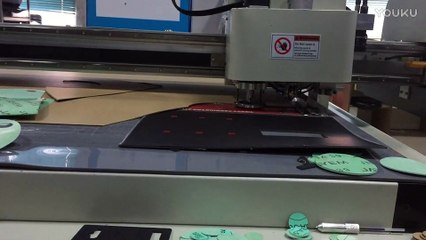 aokecut@163.com paper Swing tag plotter machine