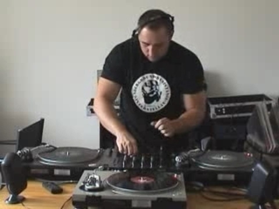 djhuggy mix tek
