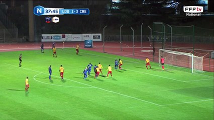 Corner mais l'arbitre siffle faute dans la surface