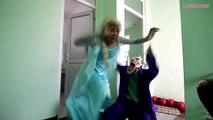 Frozen Elsa LOSES her HEAD! w_ Joker Spiderman & Spidergirl Funny Superheroes in Real Life-YXEebdg