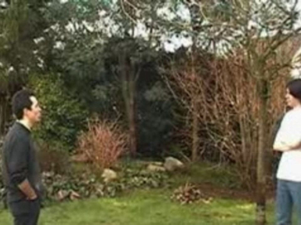 Fausse Pub Parodie Humour street fighter Mallory VS Zunana