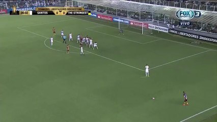 Pablo Escobar Amazingly Doesn't Score With A Perfect Free Kick vs Santos!