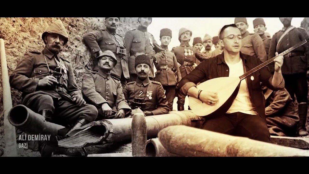 Gazi ve Şehit Ailelerin Seslendirdiği Çanakkale Türküsü (Mükemmel)