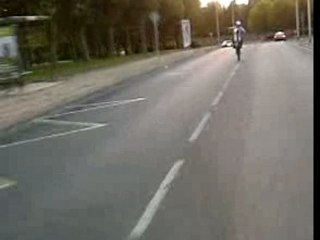 SURVILLE 450YZF JAMAL EN MODE ROUE