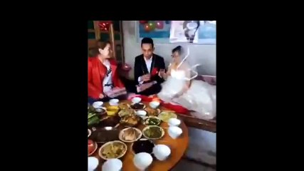 Voici le jeune marié le plus heureux de la terre !!! Enfin presque...