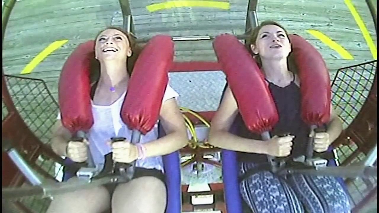 Gros malaise dans ce manège à sensations fortes! ahaha