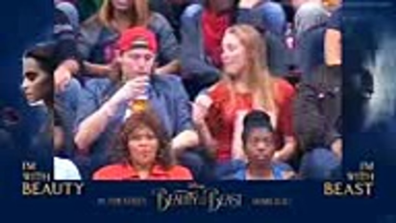 Quand tu te fais voler ta meuf pendant une Kiss Cam !