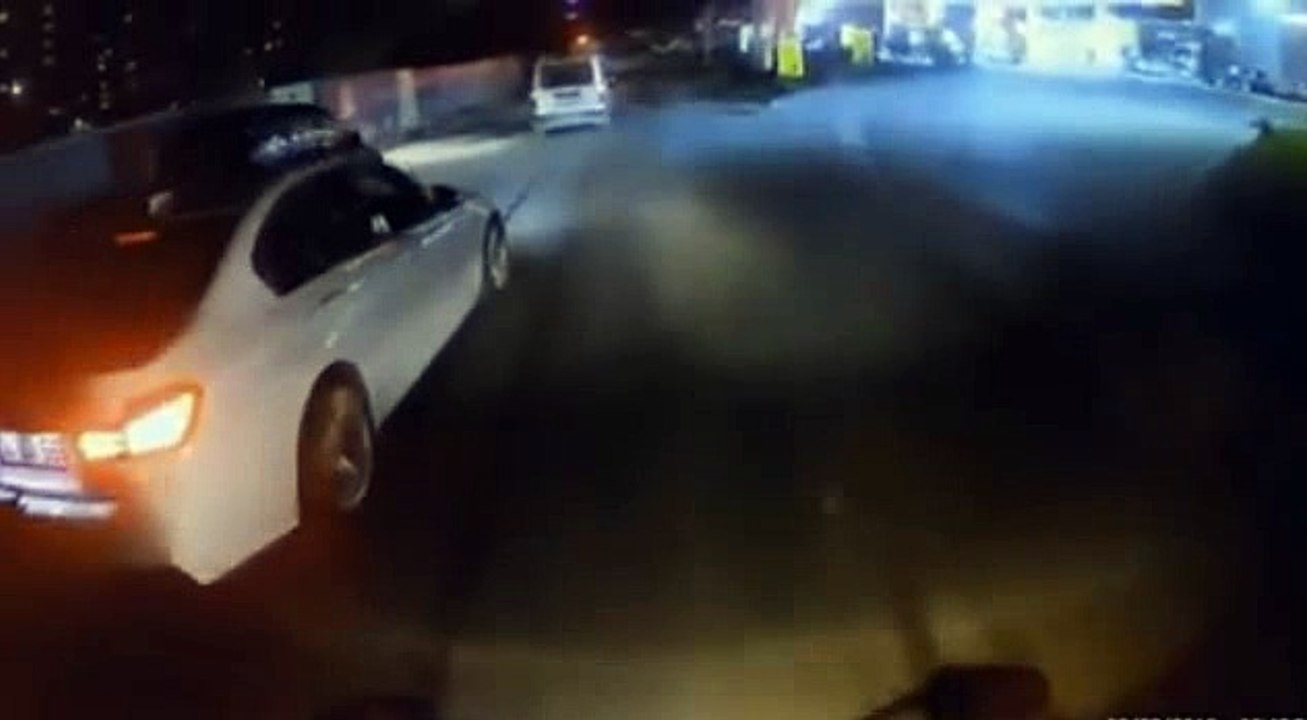 MOTARD se fait agresser par 3 hommes en BMW !