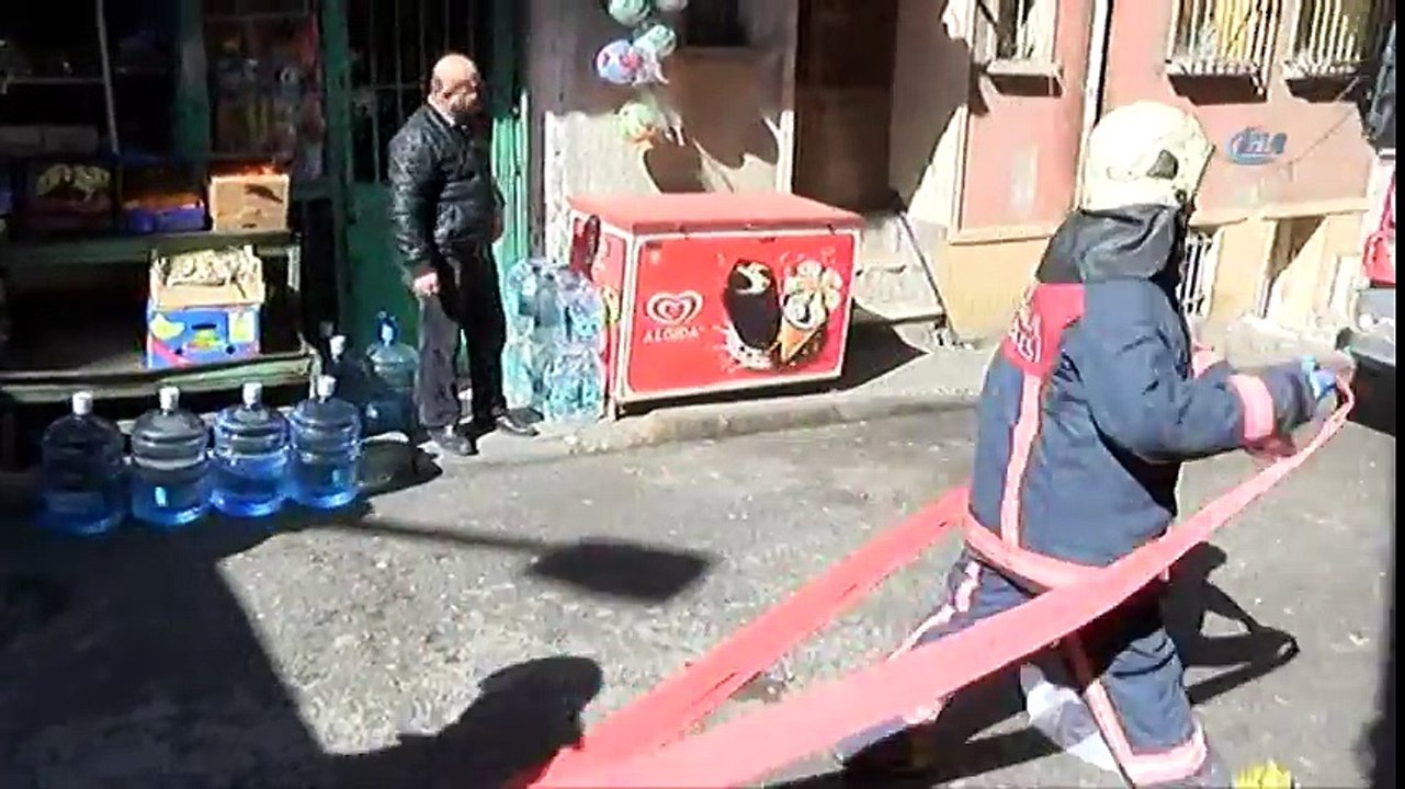 İstanbul'da Korkunç Yangın!