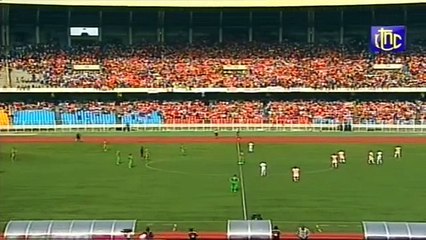 Faouzi Chaouchi Jette De L'eau MERKI sur Ses Cages Pour Contré Le grigri