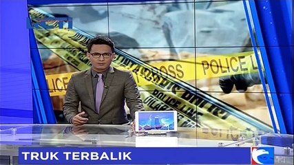 Tải video: Truk Terjungkal Hingga Tabrak Pembatas Jalan dan Mobil