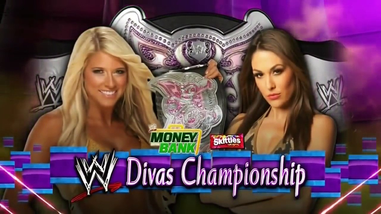 WWE Melina vs Kelly Kelly