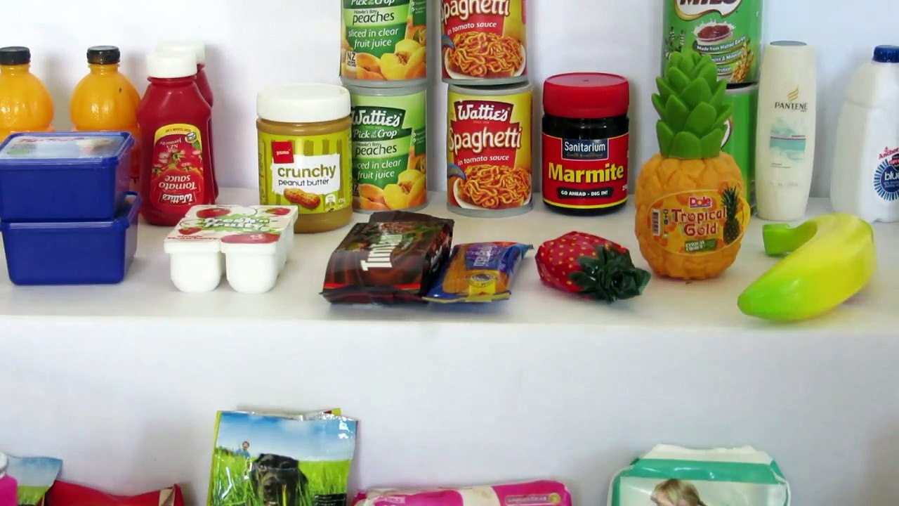 Продуктовый поход по магазинам Эльза и Анна Дети Магазин на Барби продуктовый Магазин Барби автомобиль Конфеты выборка