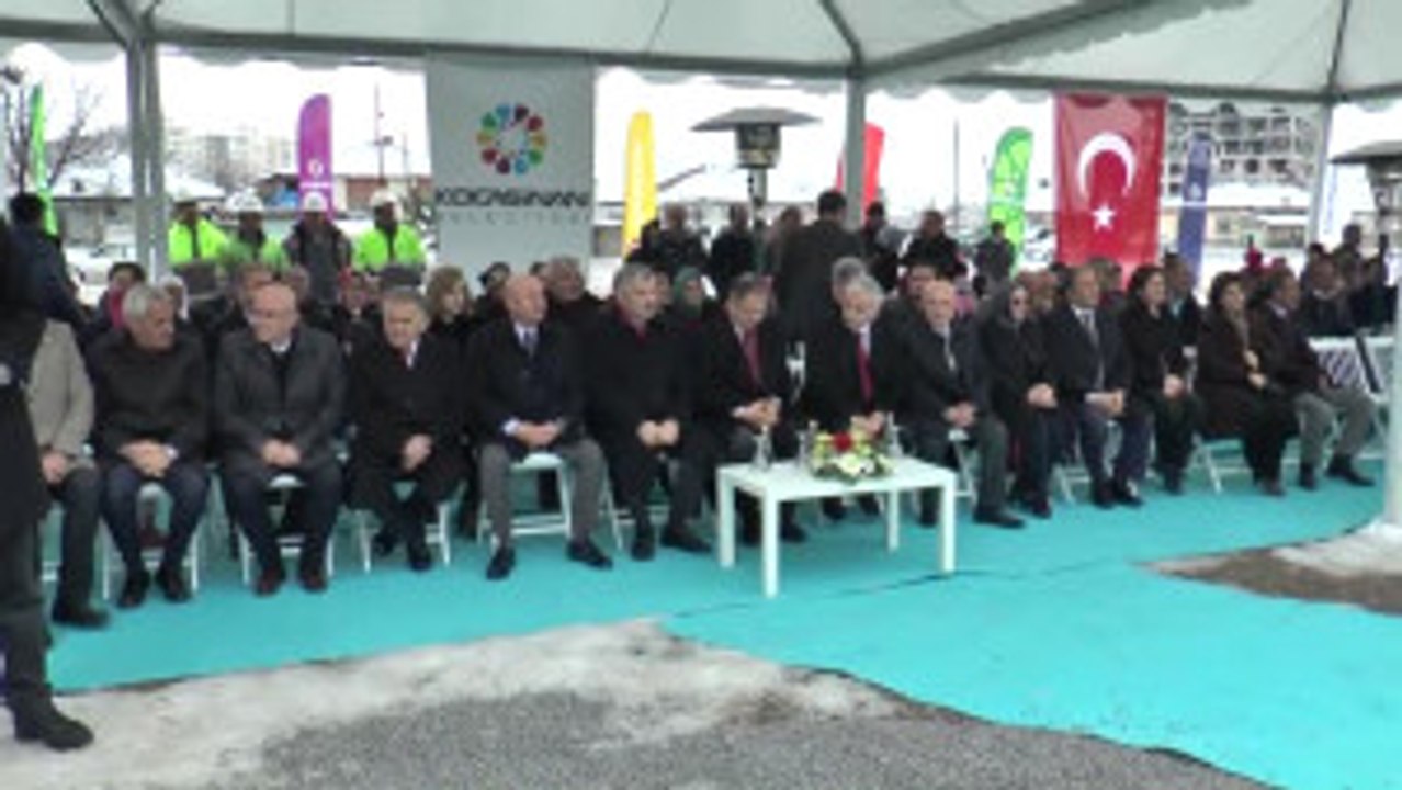 Özhaseki: "Aslında Insanları Öldüren Deprem Değil. Insanları Öldüren Kötü Yapılar"