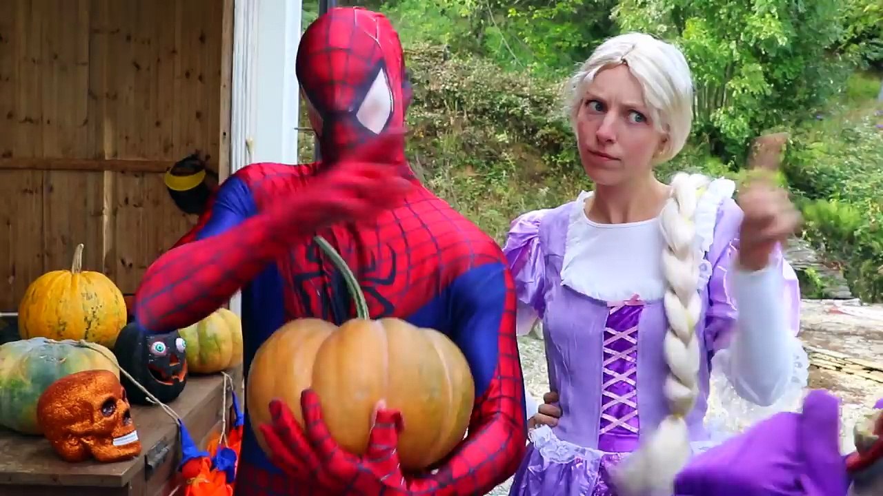 Cinderella Frozen Elsa LOVE STORY! w/ Spiderman Joker Merlin Witch TOYS! Superheroes Video