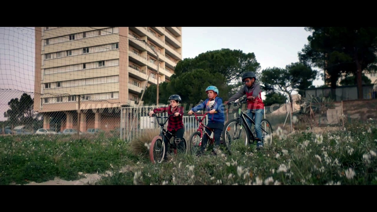 pub Fédération Française de Cardiologie 'les chutes' 2017 [HQ]