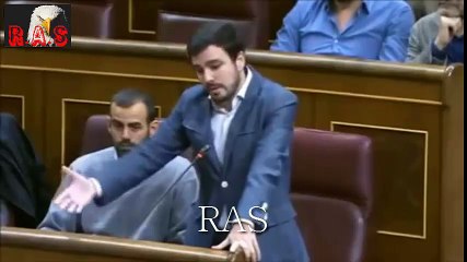 Alberto Garzón da dura lección a Fátima Ibañez en precarieda laboral