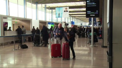 Após tiroteio e morte, aeroporto francês reabre