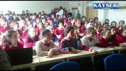 YAZAR MUSTAFA ÖZÇELİK MEHMET AKİF KONULU SÖYLEŞİ GERÇEKLEŞTİRDİ