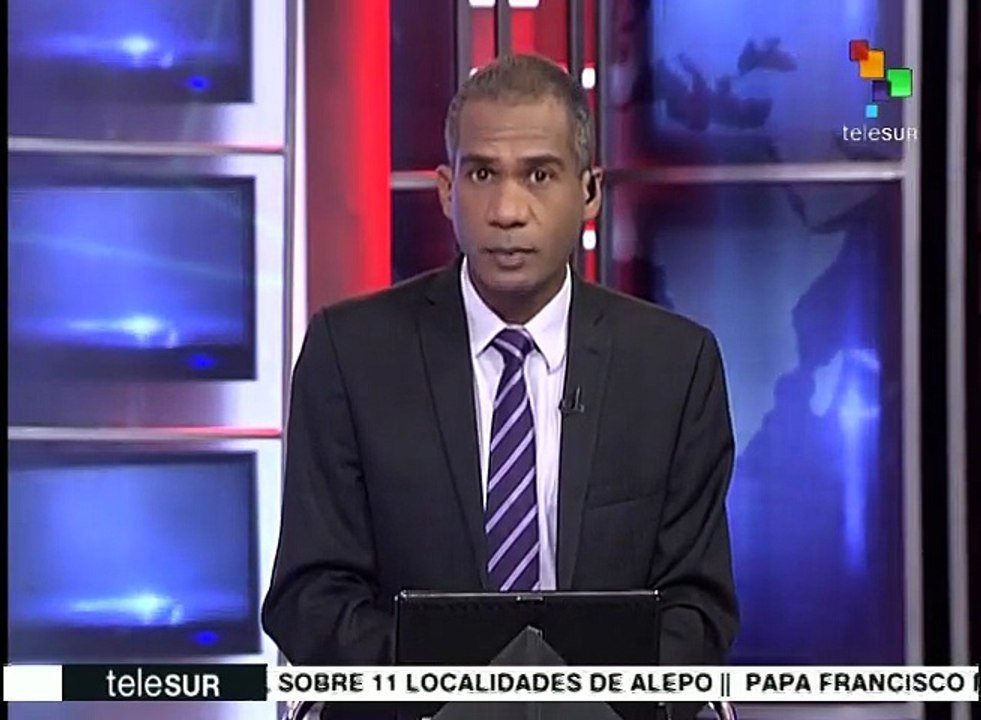 Perú: calles de Moshoqueque están cubiertas de lodo y desperdicios