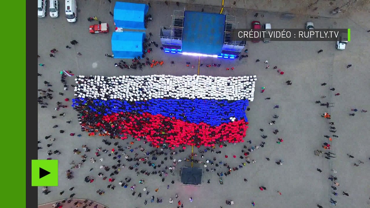 A Sébastopol, des milliers de gens célèbrent le rattachement de la Crimée à la Russie