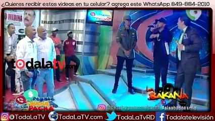 Al Pachá le dan una nalgada y carga a Mozart La Para-Pégate y Gana con El Pachá-Video