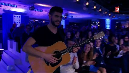 Maitre Gims interprète 'Tout donner' en live acoustiqu