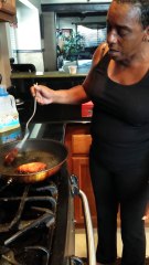 Viral Cooking Sensation Auntie Fee Dead at 59